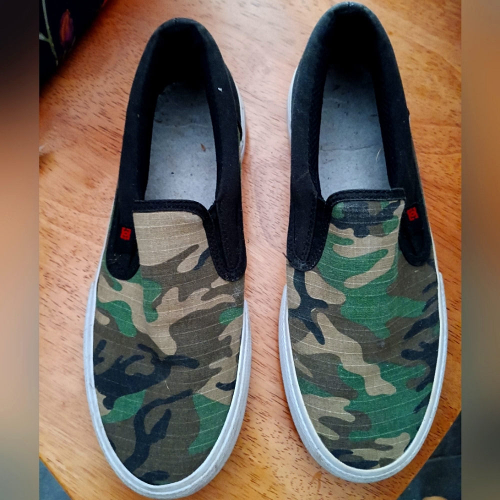 DC shoes